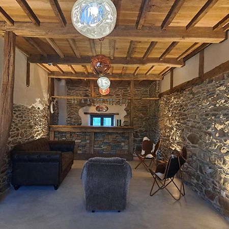 Gite Les 3 Pierres Houffalize Exterior foto