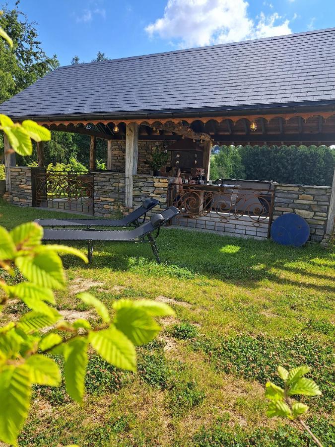 Gite Les 3 Pierres Houffalize Exterior foto
