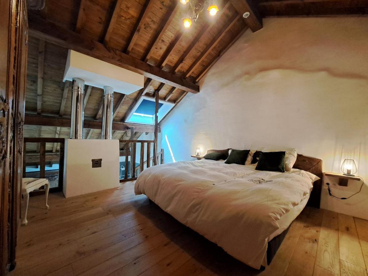 Gite Les 3 Pierres Houffalize Exterior foto