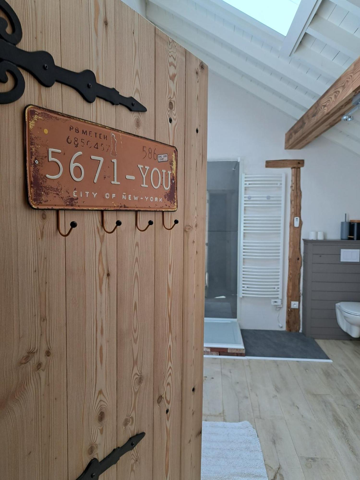 Gite Les 3 Pierres Houffalize Exterior foto