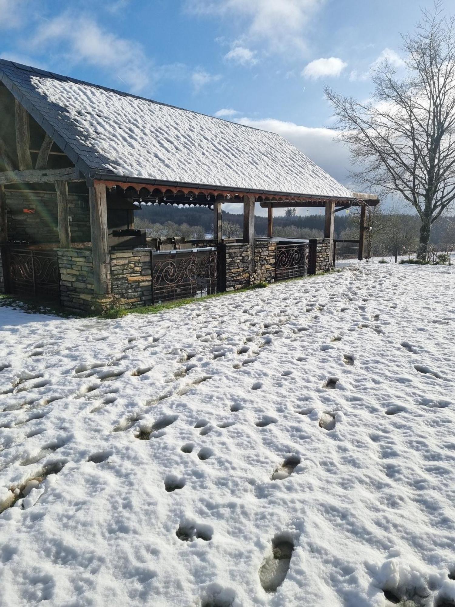 Gite Les 3 Pierres Houffalize Exterior foto